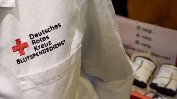 Weniger Blutspenden während Haupturlaubszeit: Das ist die Lage in Dinslaken